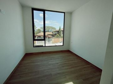 VENTA CASA 3D TUMBACO  SECTOR HILACRIL