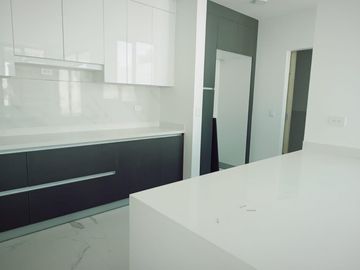 VENTA CASA 3D TUMBACO  SECTOR HILACRIL