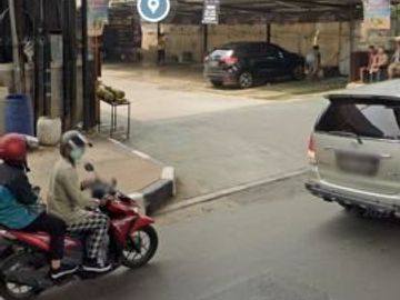Tanah Komersil Di Pinggir Jalan Raya Wolter Mongonsidi,Petogokan, Jakarta Selatan