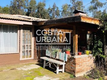Encantadora parcela con casa en Melosilla