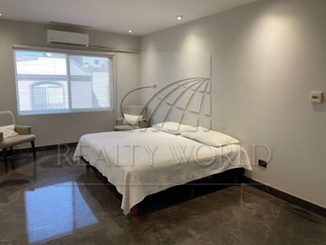 Casas Venta Monterrey Zona San Jerónimo 27-CV-4751