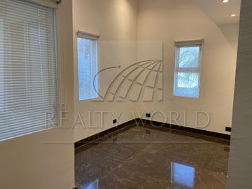 Casas Venta Monterrey Zona San Jerónimo 27-CV-4751