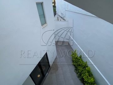 Casas Venta Monterrey Zona San Jerónimo 27-CV-4751