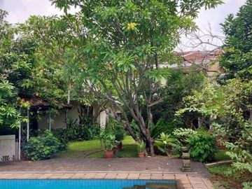 Rumah Mewah 2Lt, Pool, Hal. Luas, Area Elite Bangka, Kemang
