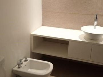Excelente departamento de 3 ambientes de categoria con dos cocheras en Brown y San luis