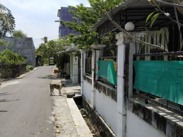 House near Mataram city hospital