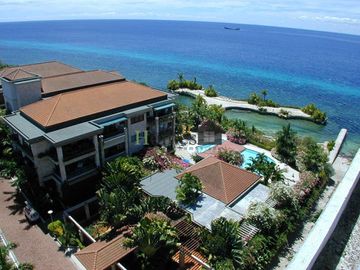 3 Bedroom Condo Unit For Sale  in Coral Point Residences, Punta Engaño, Lapu-Lapu , Cebu