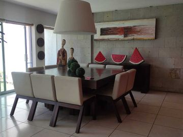 Casa en venta en el Periférico Puebla a 10 minutos de La Vista de 300 m2 de terreno