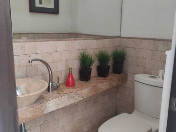 Casa en venta en el Periférico Puebla a 10 minutos de La Vista de 300 m2 de terreno