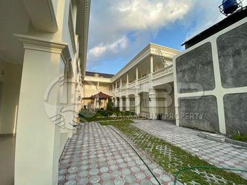 Kost Exclusive Mewah 36kt Luas 1500m2 dkt UII Terpadu jl Kaliurang