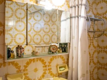 Casa de 4 ambientes con cochera en venta en Martinez
