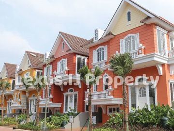 Dijual Cepat dan Murah Rumah Semi Furnished di Omaha Village , Gading Serpong