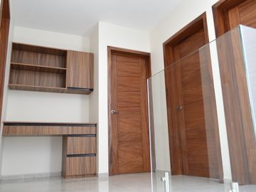 Casa con recámara en planta baja, para estrenar, Argenta Residencial