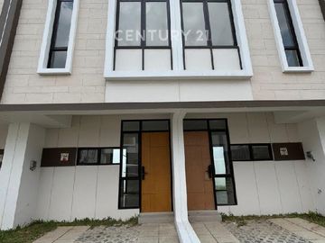 Rumah 2 Lantai Modern Siap Huni Di Cluster Wimbledon Jababeka
