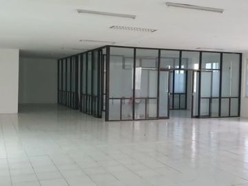 Dijual Cepat Ruko 3 Lantai Siap Pakai Lokasi di Jl. Arif Rahman Hakim, Keputih