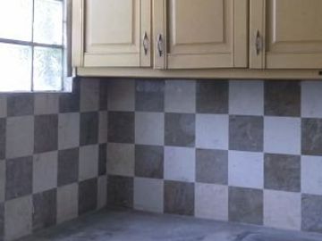Jual Rumah Bonus Tanah Luas di Komplek strategis mainroad Soeta | LINDAY