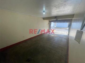 *🚨**Venta De Amplia Casa De 3 Pisos Con Vista A Parque En La Urbanización Las Quintanas*
