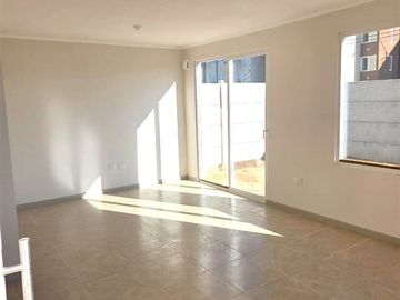 Casa en arriendo 4D/2B CONDOMINIO RESERVA SAN MIGUEL TALCA