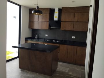VENTA DE CASA HABITACION EN SAN ANGELO RESIDENCIAL
