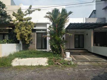 GOOD LOC Rumah Antapani Di DKT BORMA Arcamanik & Cisaranten Bandung Timur