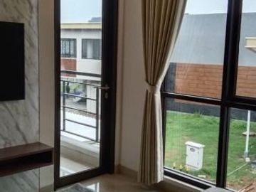 Rumah Baru 2 Lantai Dekat Summarecon , Bekasi.