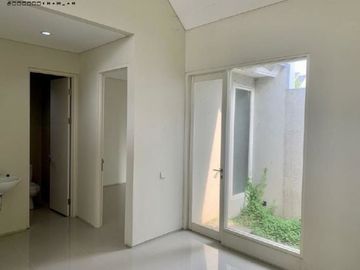 Rumah NORTHWEST PARK, Strategis BARU GRESS