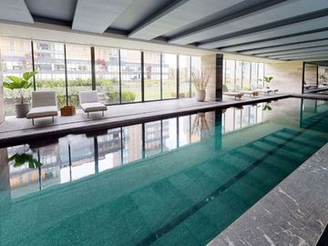 Apartamento con terraza, techos altos, piscina, pet friendly, venta Bosque Real
