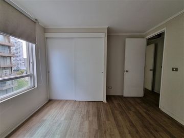 Departamento en venta de 2 dorm. San Miguel - Metro Lo Vial