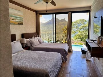 Se Vende Impresionante Casa con Vistas en Altos del Maria