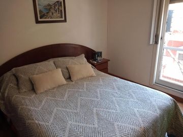 Muy buen departamento de 3 ambientes. Muy luminoso