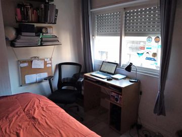 Muy buen departamento de 3 ambientes. Muy luminoso