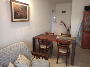 Muy buen departamento de 3 ambientes. Muy luminoso