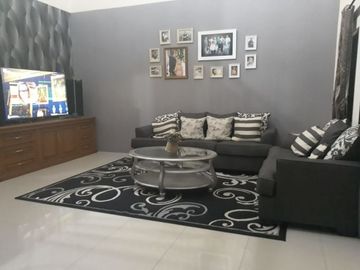 Dijual Rumah Kokoh 2 Lt Jatihandap Indah