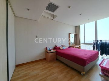 Apartemen Summit Kelapa Gading