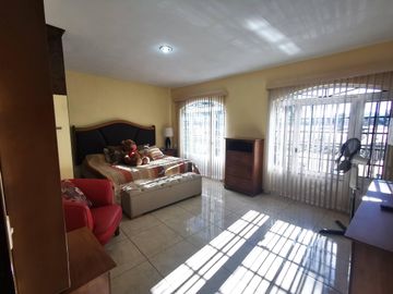 CASA LAZARO CARDENAS 2 RECAMARAS VALLE DORADO ZAMORA MICHOACAN