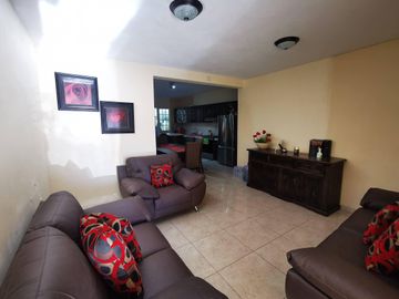 CASA LAZARO CARDENAS 2 RECAMARAS VALLE DORADO ZAMORA MICHOACAN