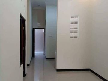 Rumah Redi Siap Huni, Harga Cuma 300 Jutaan,Simongan Semarang Barat