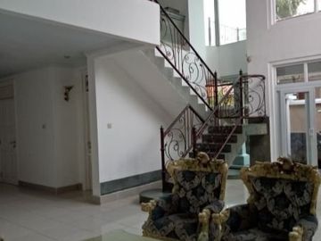 DIJUAL RUMAH (HOEK) LOKASI STRATEGIS DI Jl. KAYU MAS TENGAH VII, JAKARTA TIMUR