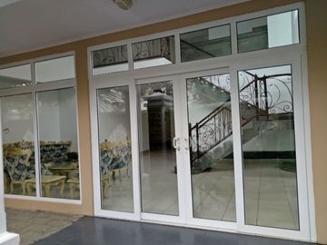 DIJUAL RUMAH (HOEK) LOKASI STRATEGIS DI Jl. KAYU MAS TENGAH VII, JAKARTA TIMUR