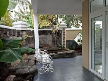DIJUAL RUMAH (HOEK) LOKASI STRATEGIS DI Jl. KAYU MAS TENGAH VII, JAKARTA TIMUR