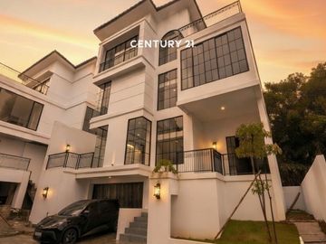 Dijual Rumah Cantik Lingkungan Asana Nangka Jakarta Selatan