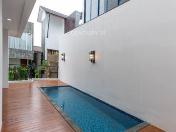 Dijual Rumah Cantik Lingkungan Asana Nangka Jakarta Selatan