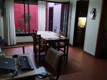 Casa en venta en Ezpeleta Este