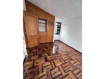 VENDO HERMOSA CASA EN URB. SAN JOSE DE CALIFORNIA - 3 PISOS