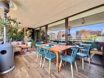 Hermoso Departamento en venta de 4 dorm. en Vitacura