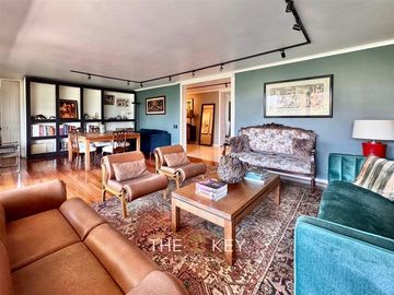 Hermoso Departamento en venta de 4 dorm. en Vitacura