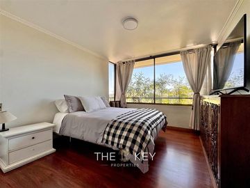 Hermoso Departamento en venta de 4 dorm. en Vitacura