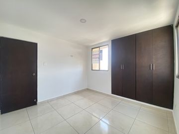 apartamento en arriendo en ciudad jardín. Cod A68754