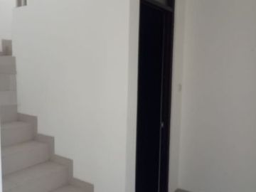 Rumah Baru Komplek Batununggal Indah