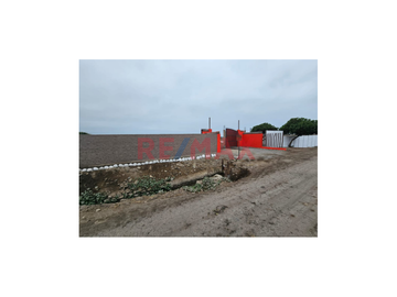 🌱 ¡OPORTUNIDAD ÚNICA EN CONDOMINIO ECOLÓGICO! 🌾

Descubre la magia de tener tu propio terreno en un lugar privilegiado de San Vicente de Cañete. Te